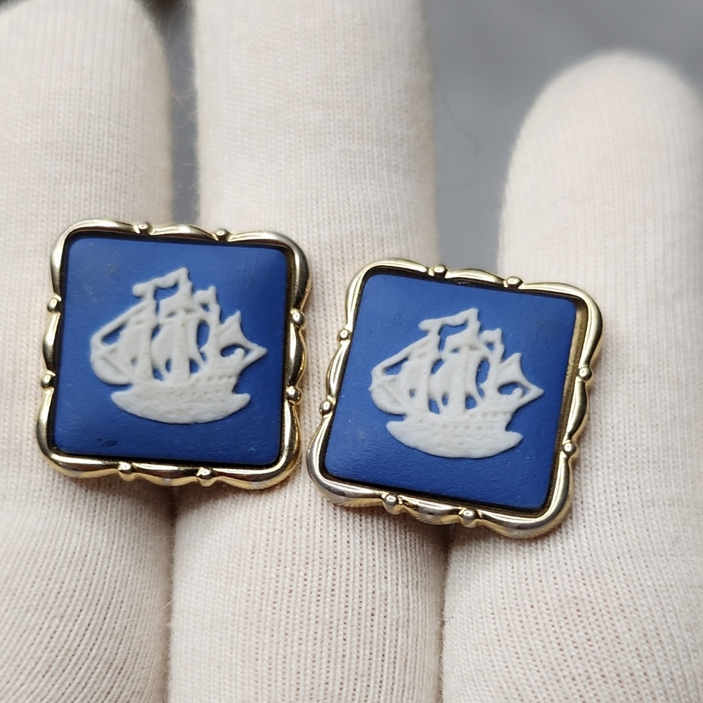 Wedgwood Gold tones cufflinks - Blue Jasper Ware with Ship - English Made